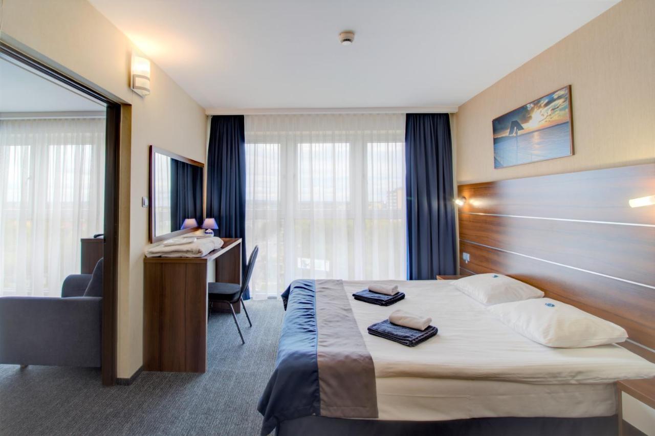 Hotel Тичи Екстериор снимка