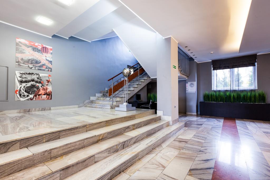 Hotel Тичи Екстериор снимка