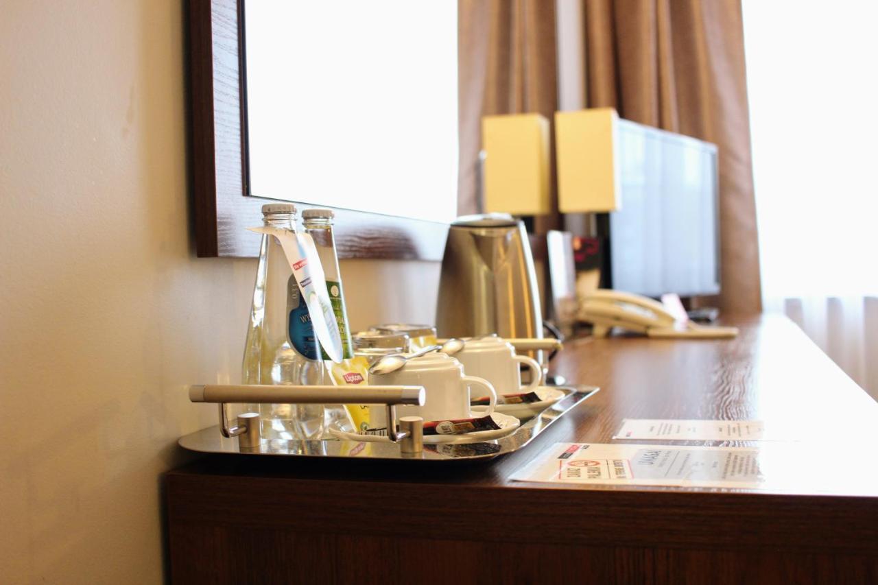 Hotel Тичи Екстериор снимка