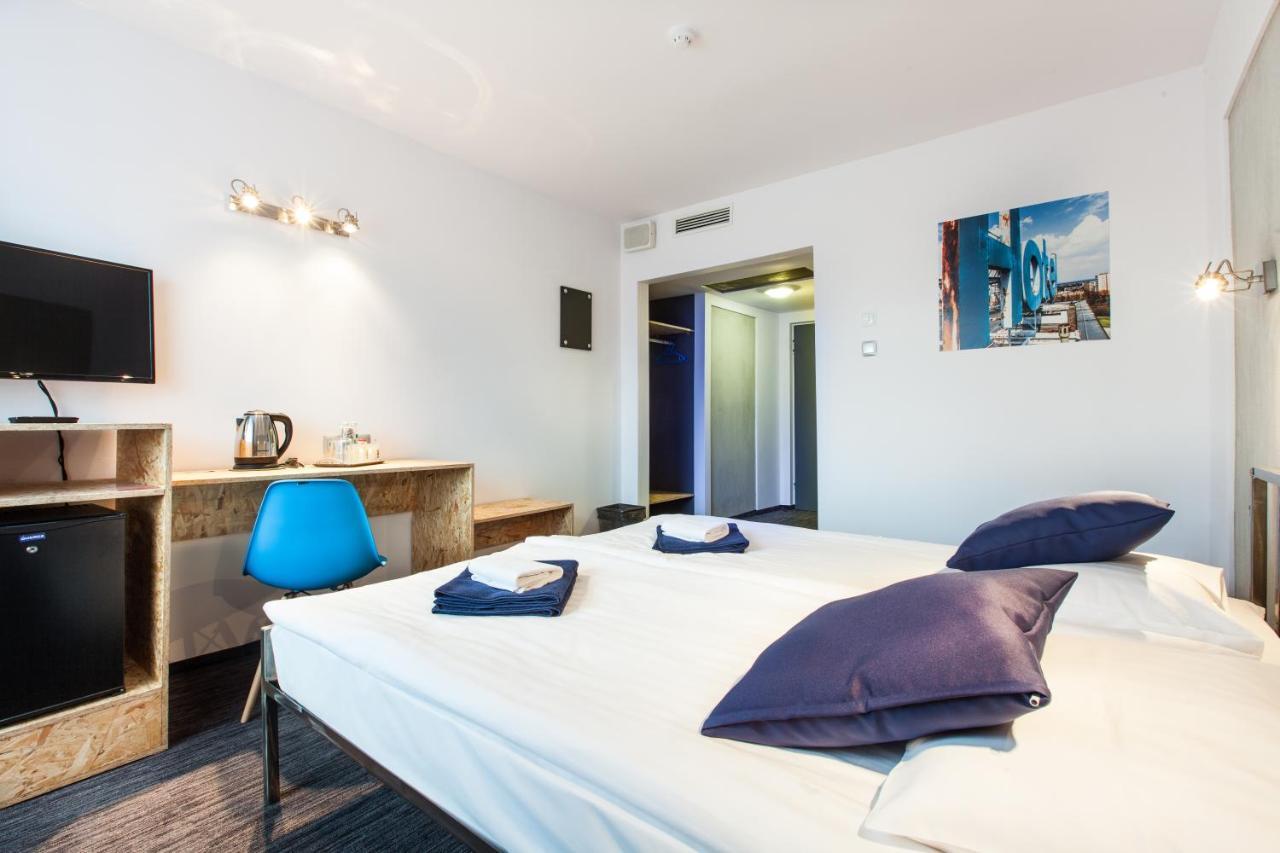 Hotel Тичи Екстериор снимка